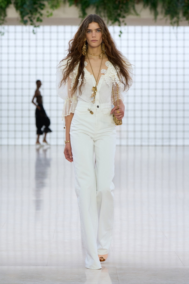 Chloe S25