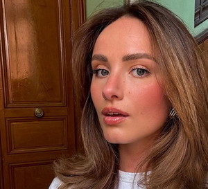 Bazy rozświetlające z efektem radiant skin