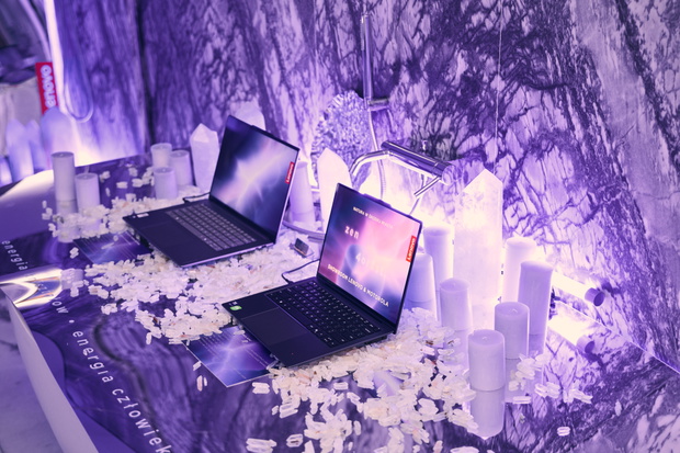 Lenovo