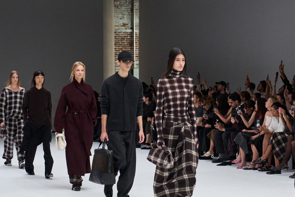 COS AW25