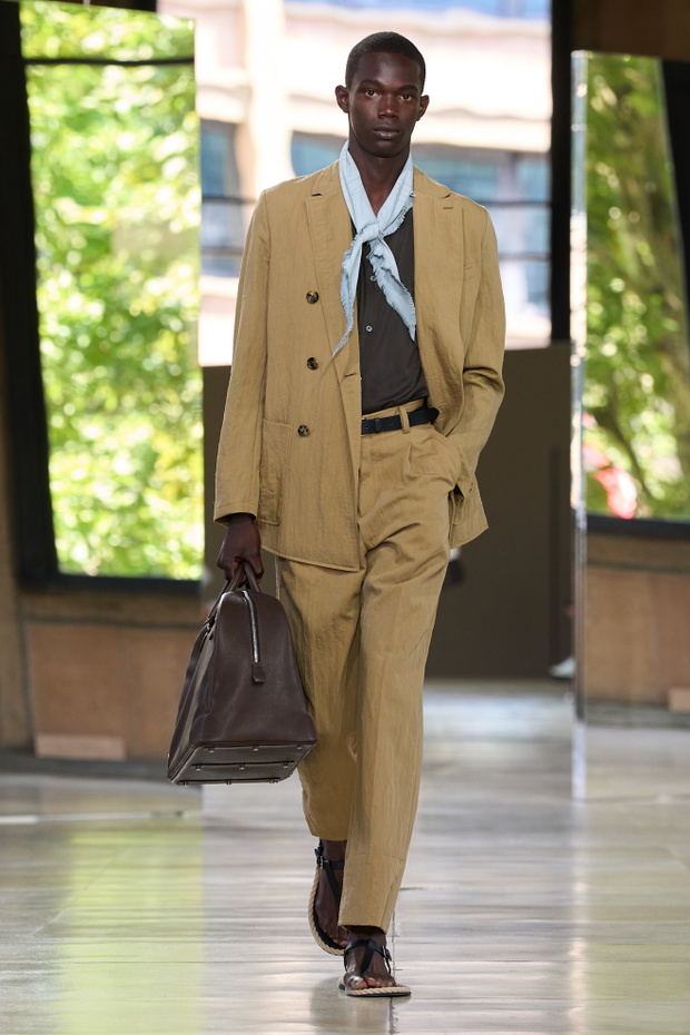 Hermes m S26 015