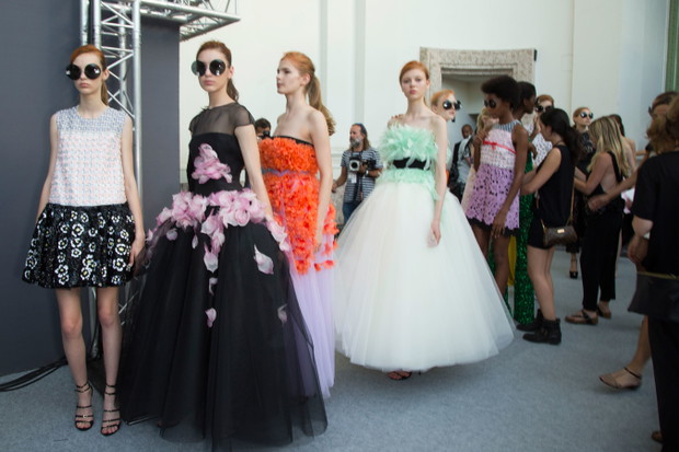 Pokazy haute couture jesień-zima 2015/2016. Backstage!