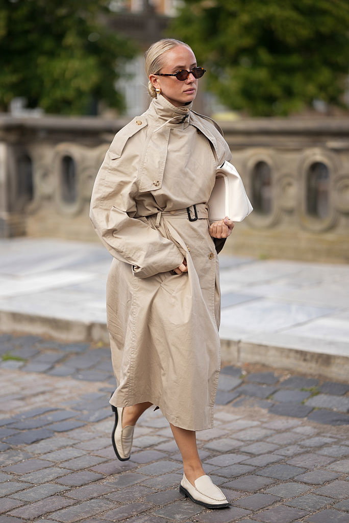 Cream Structured trench – ulubiony płaszcz minimalistek 2025