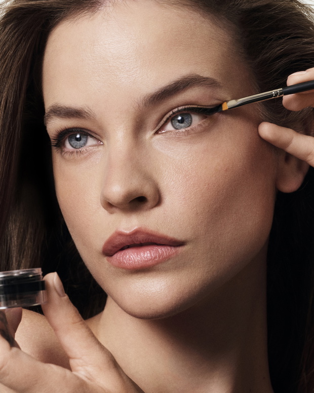 INGLOT AMC Gel Eyeliner 77 x Barbara Palvin_3
