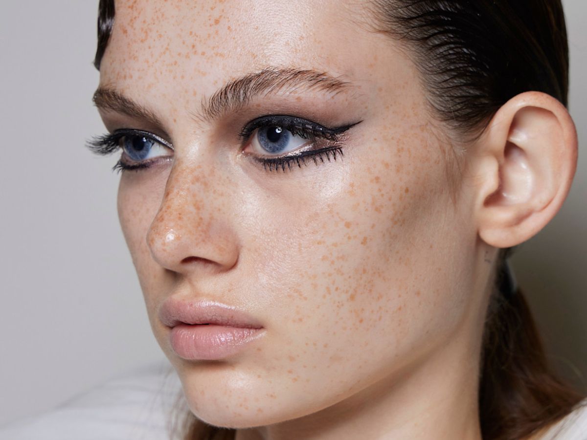 znalazłam serum do rzęs o wzorowym składzie. Daje efekt 'flamenco lashes'