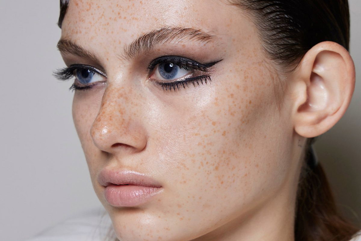 znalazłam serum do rzęs o wzorowym składzie. Daje efekt 'flamenco lashes'