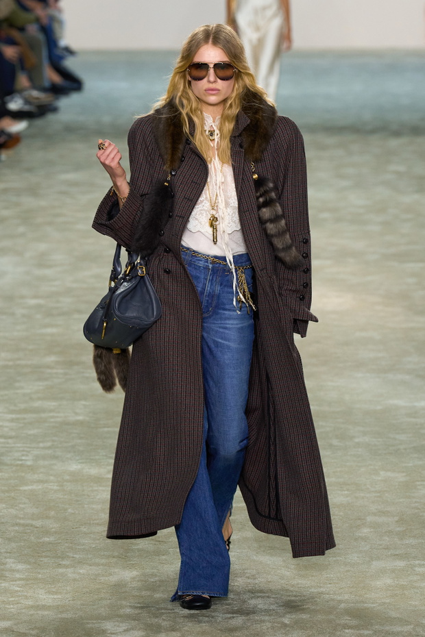 Chloe F25 022 (1)