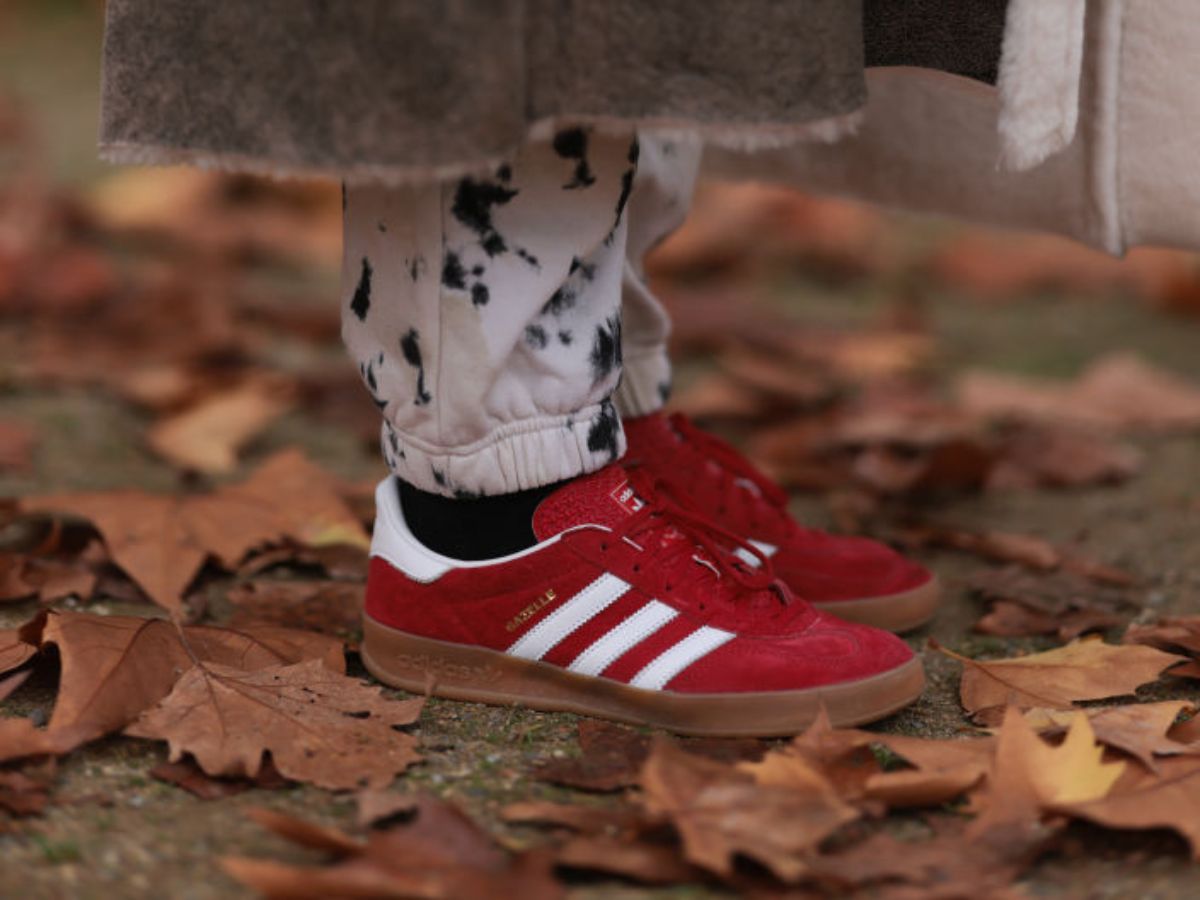 Model Adidas Gazelle z futerkiem to najbardziej cozy senakersy na jesień