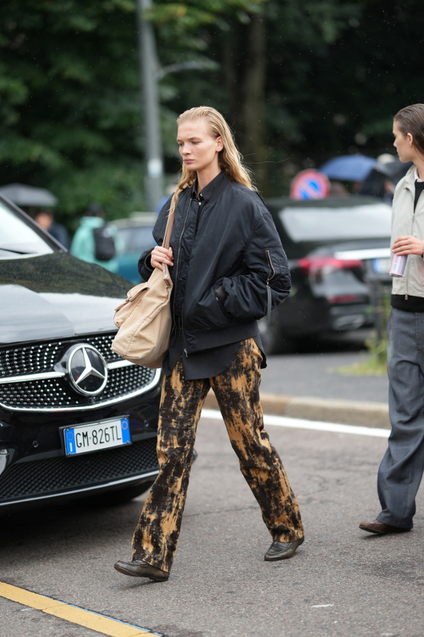Street Style - Day 4 - Milan Fashion Week - Womenswear Spring/Summer 2026