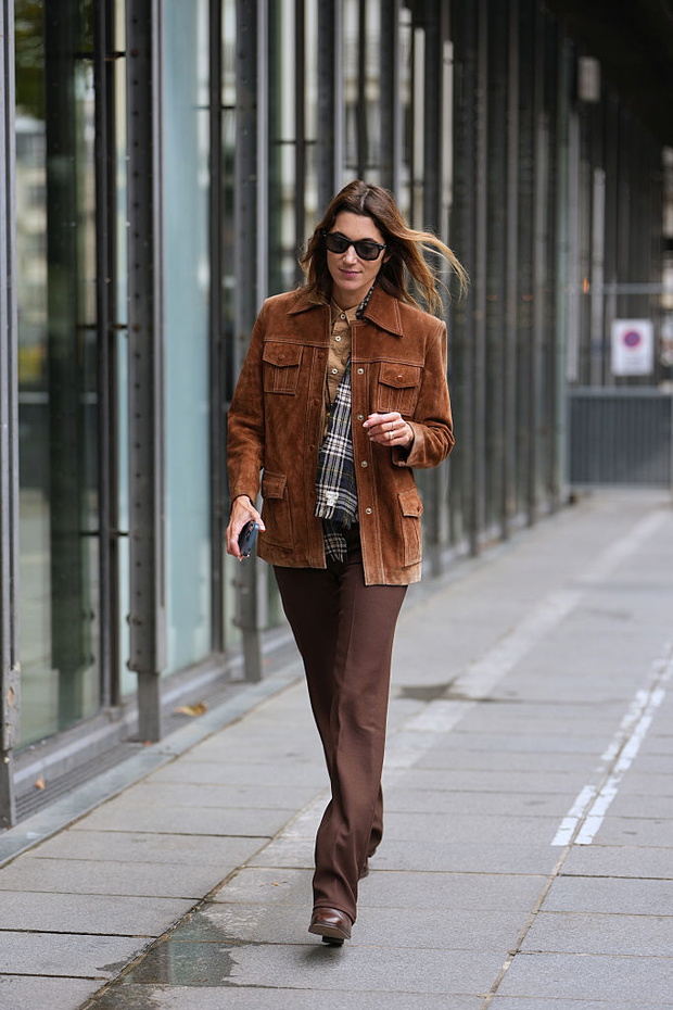 „Suede jacket” w kolorze café au lait – najmodniejsza kurtka jesieni 2025