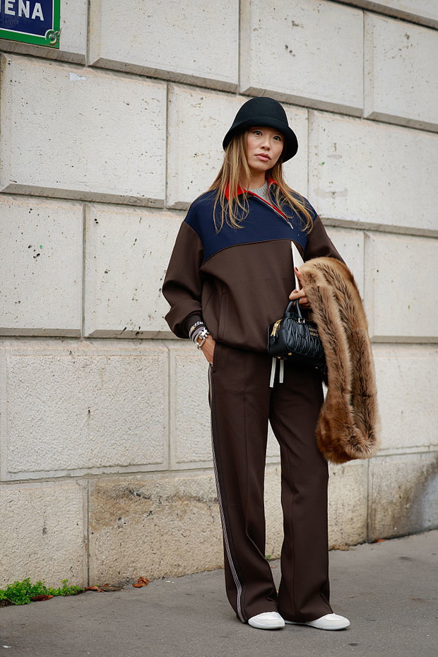 „Soft runners” – sneakersy it-girls w stylu scandi girl jesieni 2025
