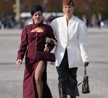 Street Style - Paris Fashion Week - Womenswear Spring Summer 2026 - Day Two