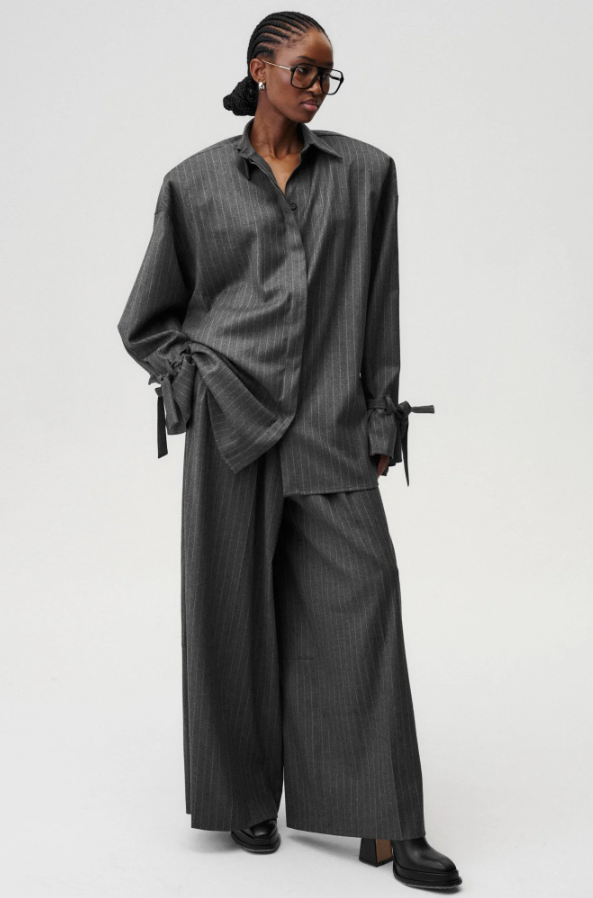 Undress Code, total look ze spodniami Step Away