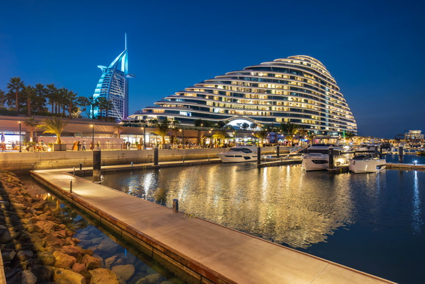 Jumeirah Marsa Al Arab exterior night (1)