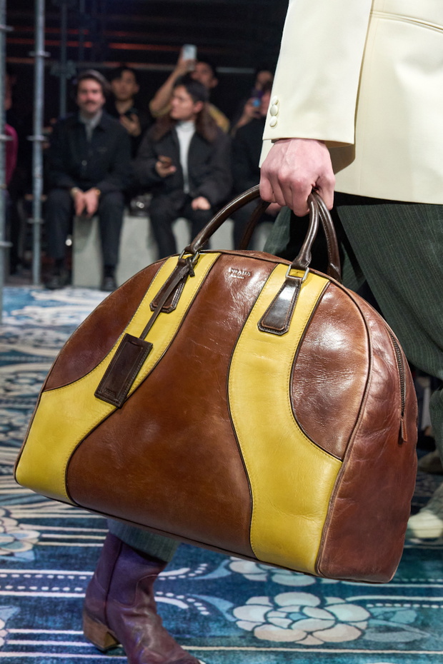 Prada m clp F25 070