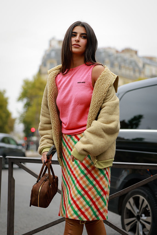 Street Style - Paris Fashion Week - Womenswear Spring Summer 2026 - Day Eight