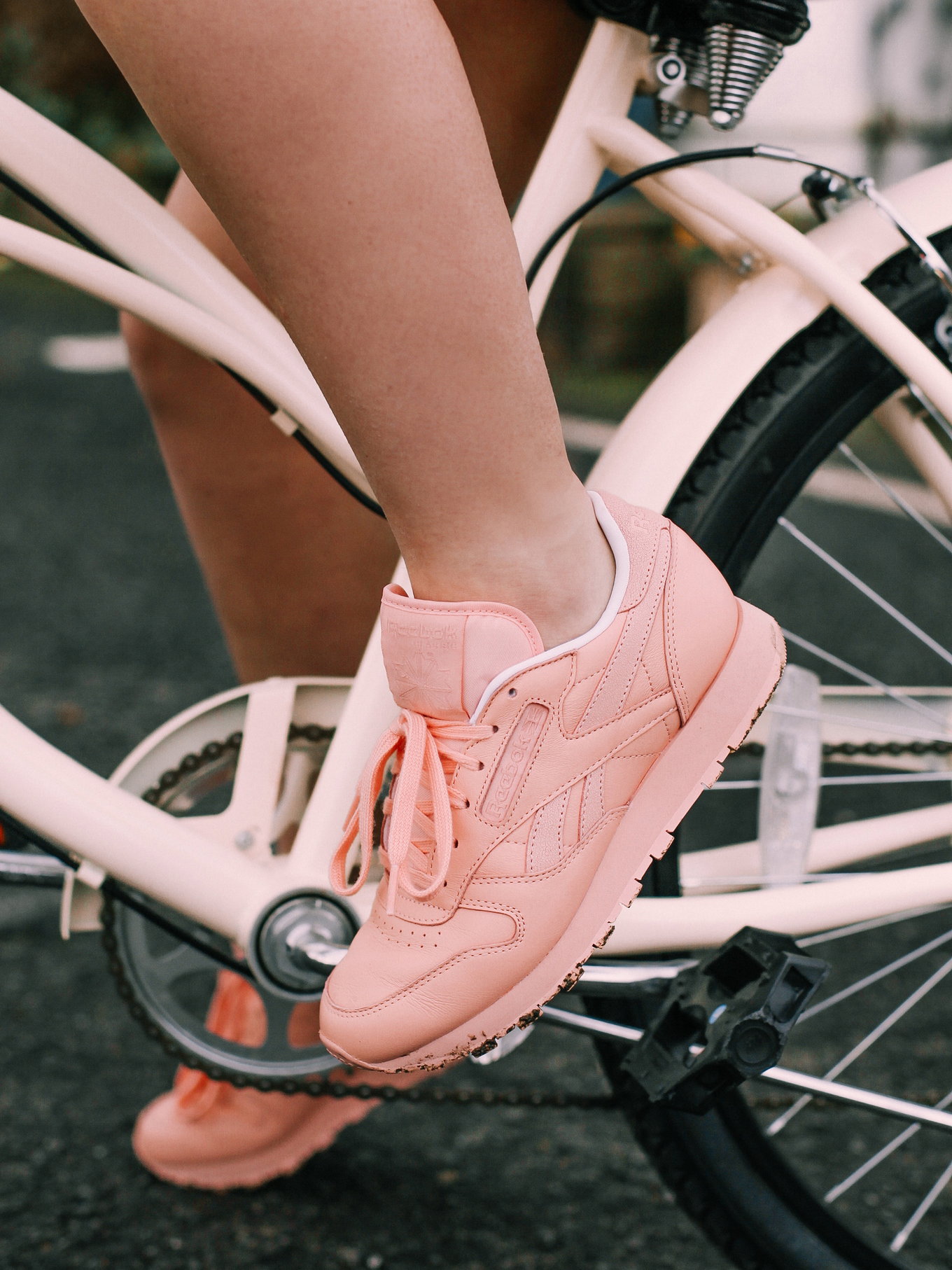 Pastelowa kolekcja Reebok Classic i FACE Stockholm