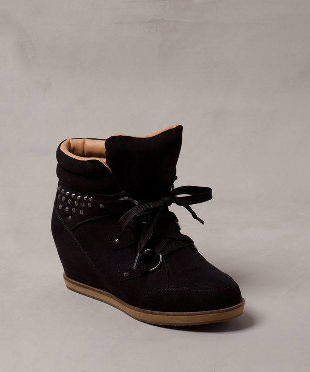 hit-sezonu-sneakersy-na-koturnie8-259c32f