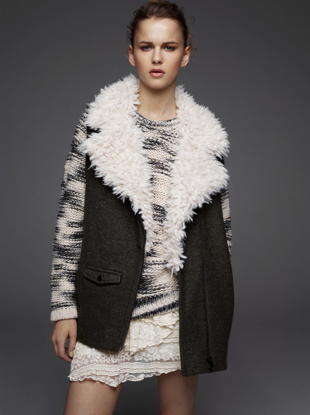 pull-and-bear-lookbook-the-essentials5-523af0b