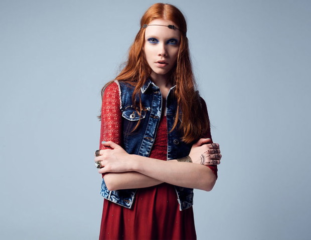 Lookbook Bershka i BSK: glamour kontra hippie