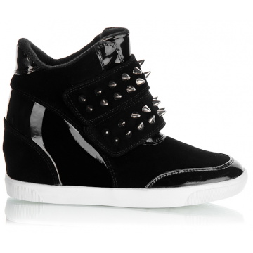 hit-sezonu-sneakersy-na-koturnie6-e87aa38