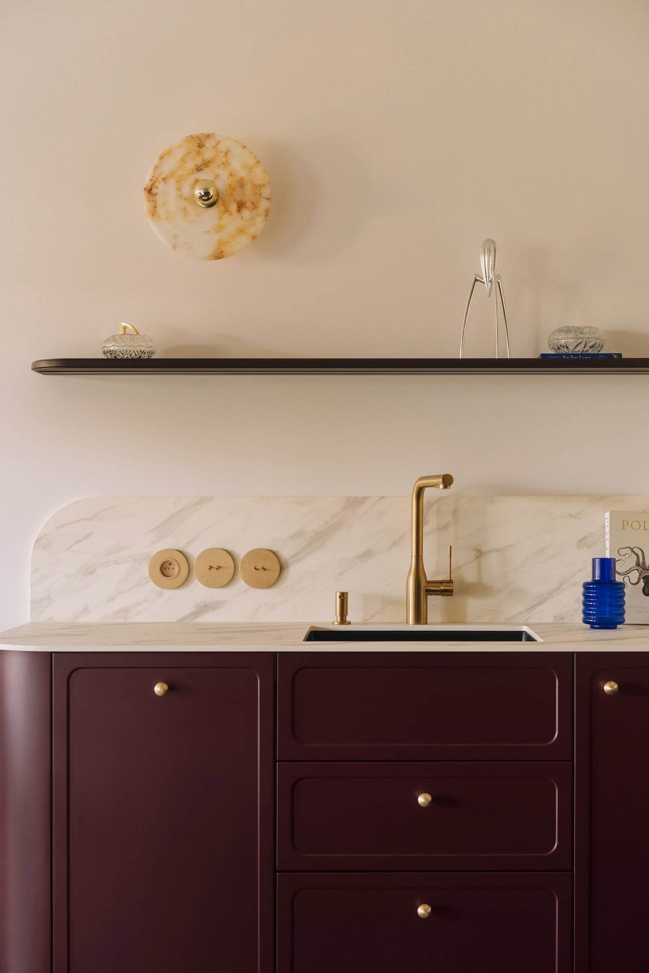 Projekt: Monika Nienartowicz-Masciarelli, Home Stories Interiors, fot: MIGDAŁ Studio