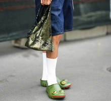 dziwne buty