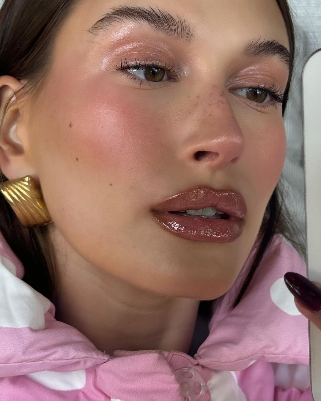 jelly lips Hailey Bieber