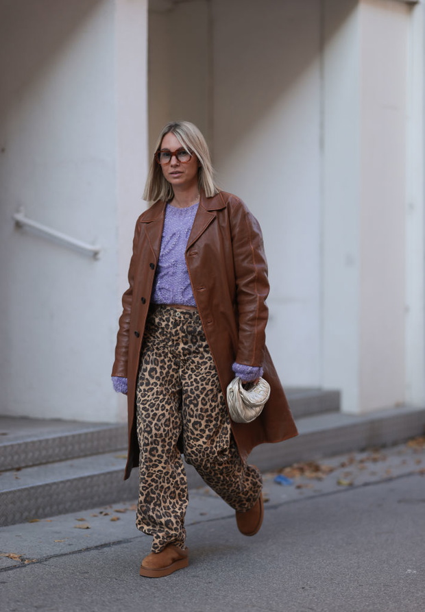 Zimowe sneakersy UGG – sposób Paryżanek na trend „cozy chic”