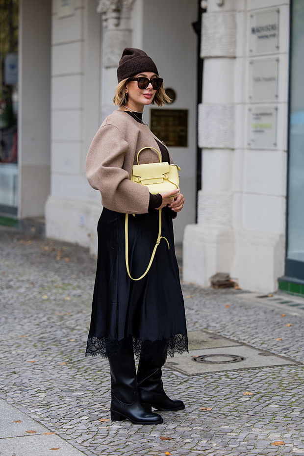 „Satin maxi skirt” – must-have na święta 2025 w stylu it-girls