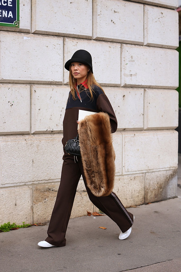 Street Style - Paris Fashion Week - Womenswear Spring Summer 2026 - Day Eight