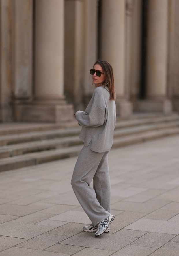„Cashmere joggers” – hit minimalistek z Kopenhagi na zimę 2025