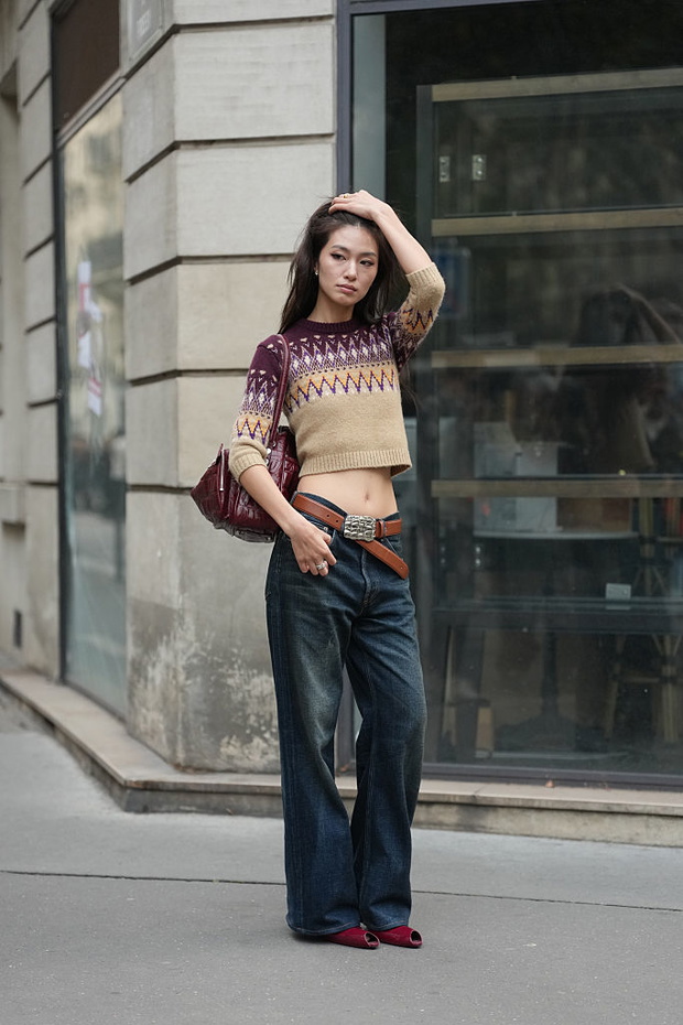 Street Style - Paris Fashion Week - Womenswear Spring Summer 2026 - Day Two
