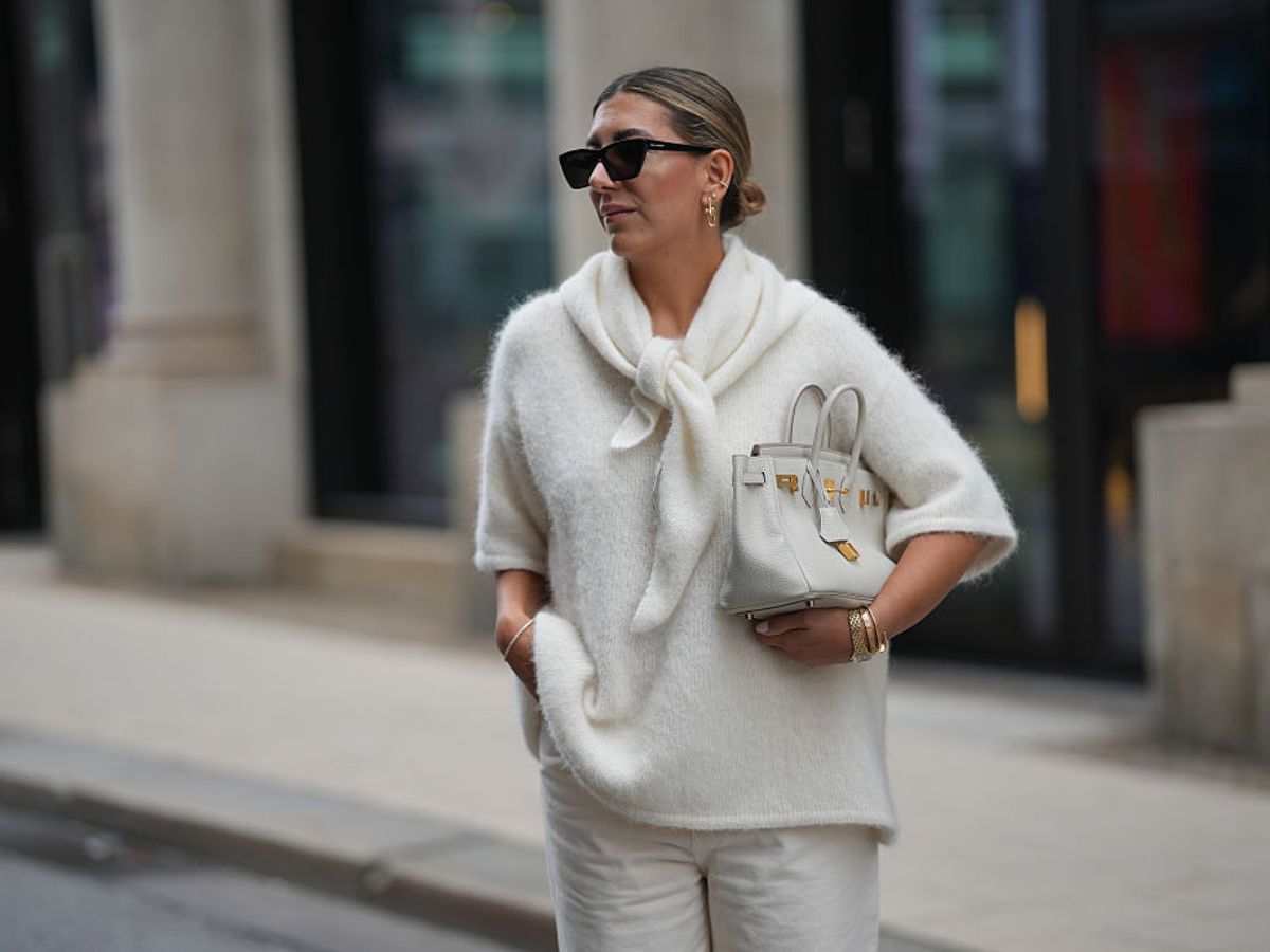 Kremowy „bow sweater” z alpaką z H&amp;M to ideał świątecznych stylizacji