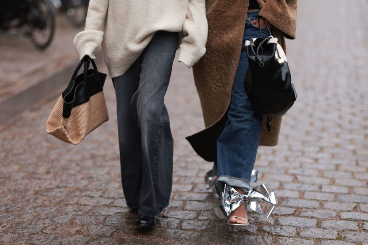 Jak stylizować jeansy wide leg
