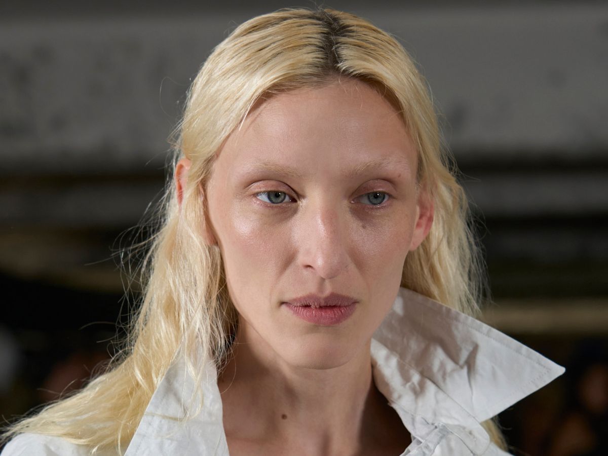 Najlepsze kremy pod oczy dla cery 60+ od 18 do 184 zł