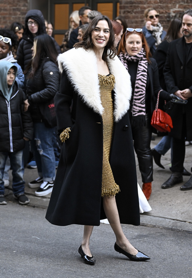 Street Style - February 2023 - New York Fashion Week