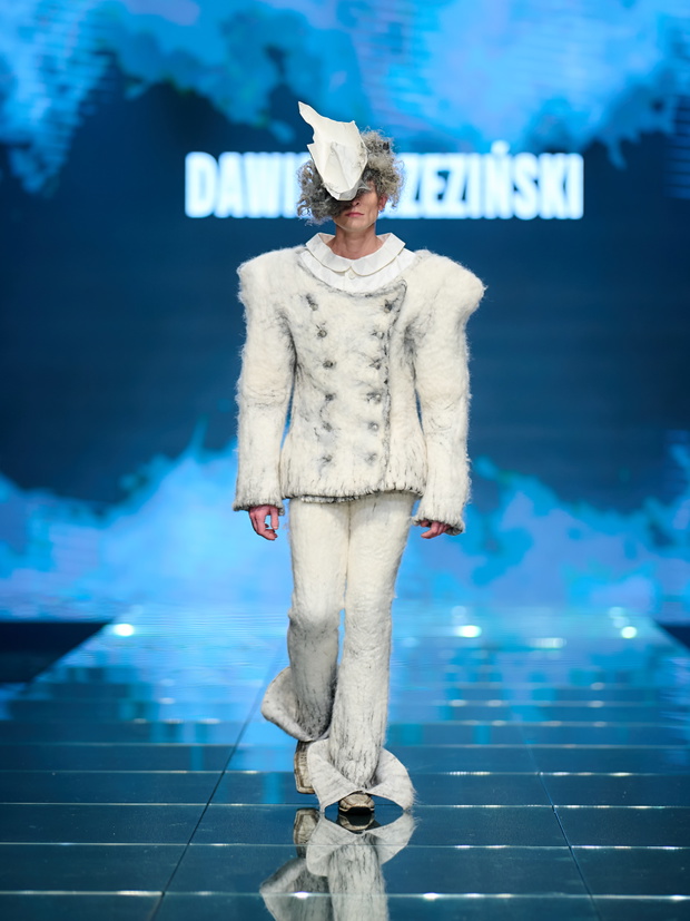 1_Zlota_Nitka_fot_Filip_Okopny_Fashion_Images