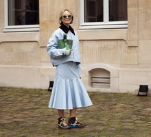 Street Style - Paris Fashion Week - Womenswear Fall/Winter 2025/2026 - Day Eight