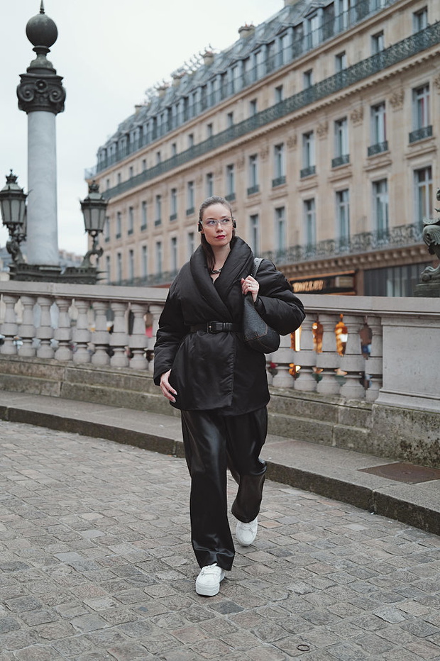 Belted Down Coat – puchówka z paskiem wraca do mody