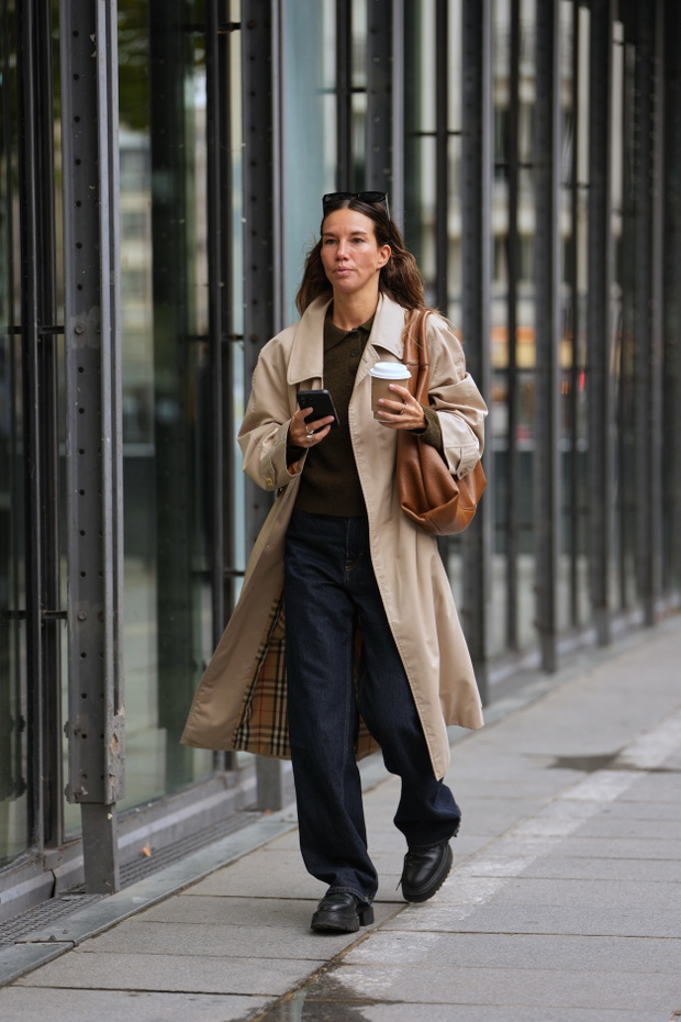Street Style - Paris Fashion Week - Womenswear Spring Summer 2026 - Day Eight