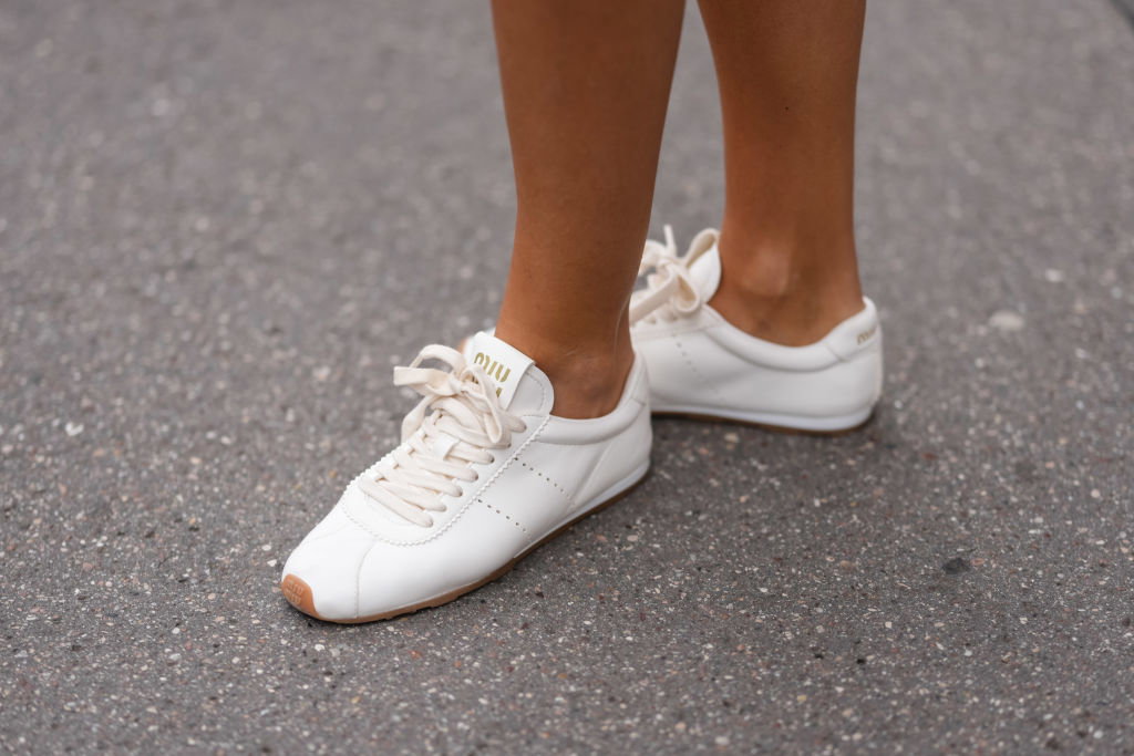 Te sneakersy wracają jak bumerang, ale nigdy się nie nudzą. Wiosną będę je nosić na okrągło