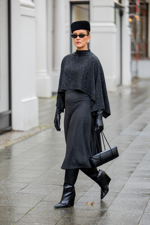 Wedge boots