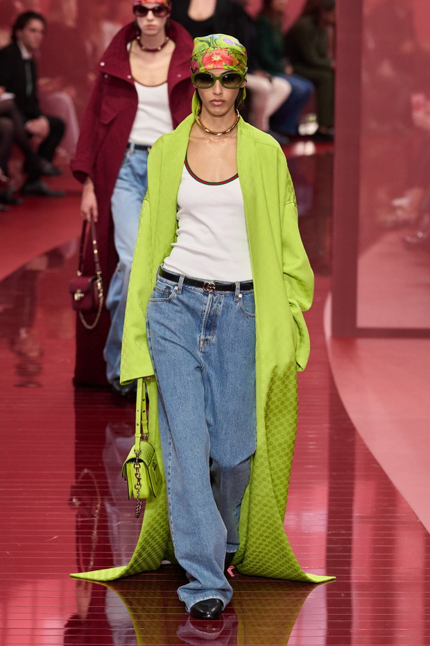 Gucci S25 baggy jeans
