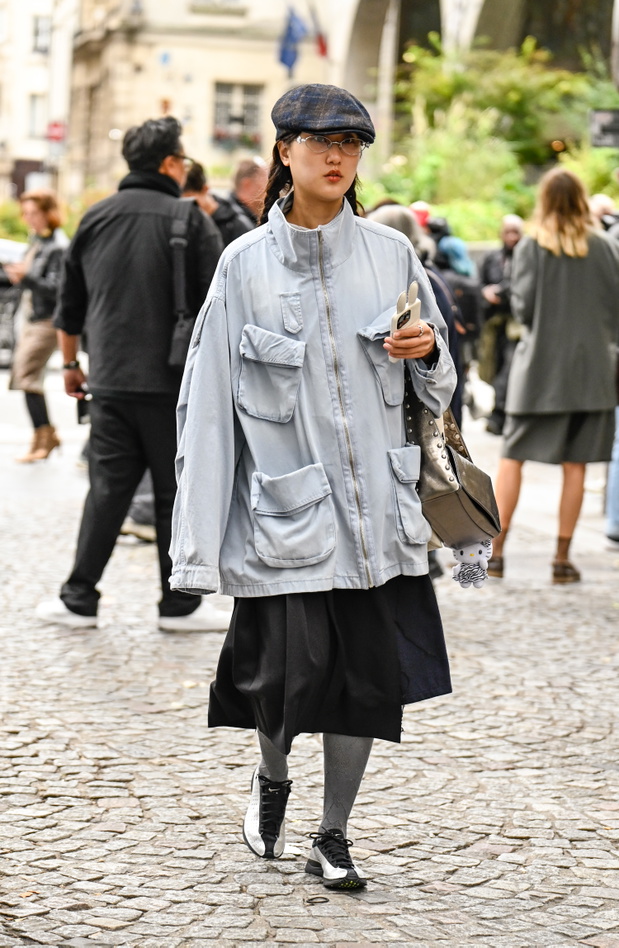 Street Style - Paris Fashion Week - Womenswear Spring Summer 2026 - Day Eight