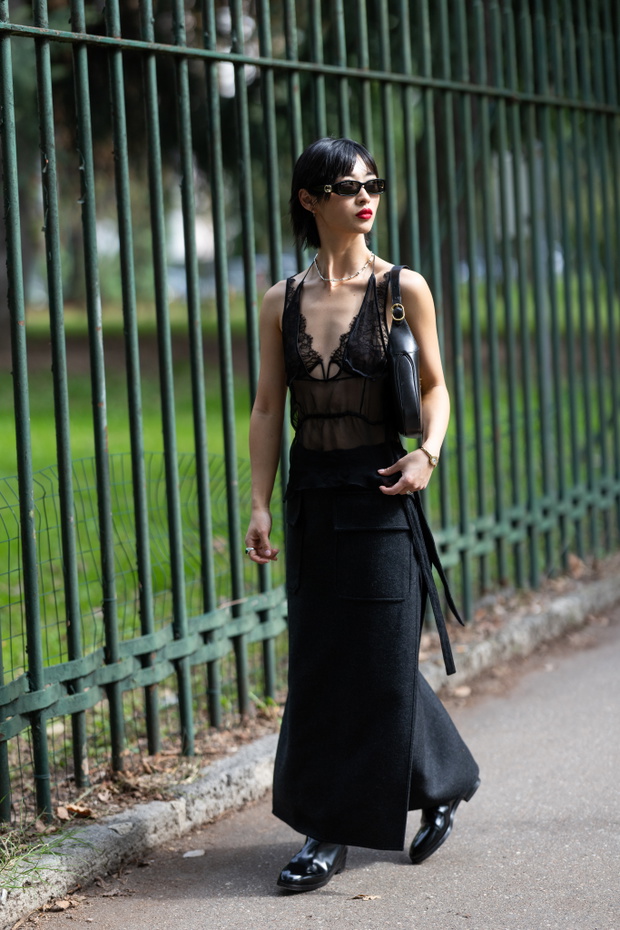 Street Style - Day 4 - Milan Fashion Week - Womenswear Spring/Summer 2025
