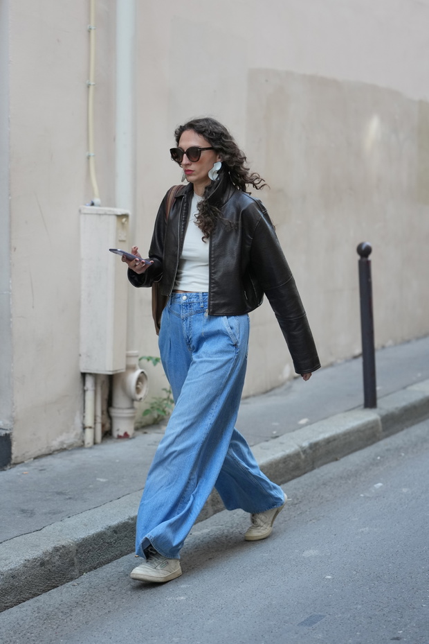 Street Style - Paris Fashion Week - Womenswear Spring Summer 2026 - Day Four