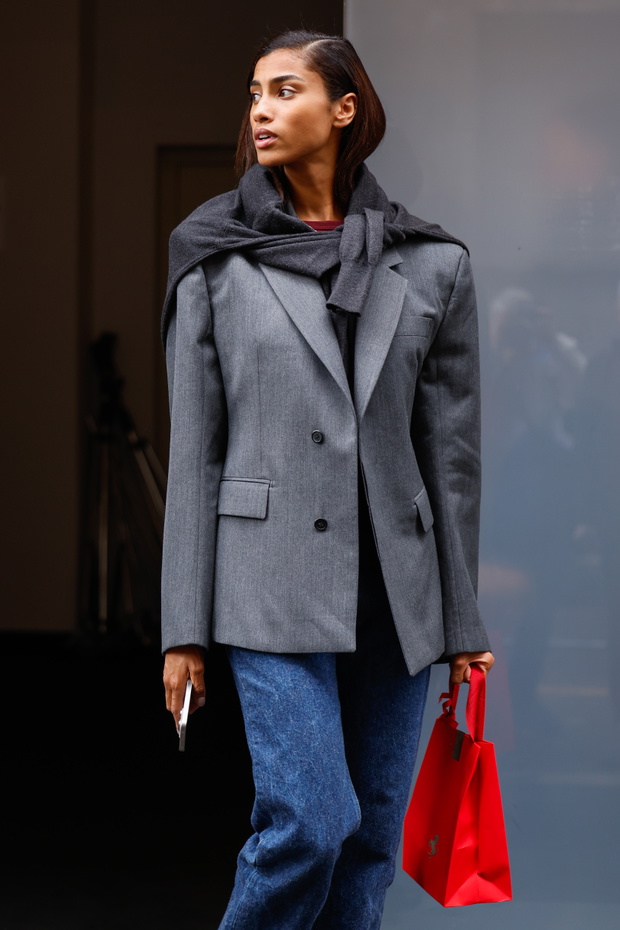 Street Style - Day 5 - Milan Fashion Week - Womenswear Spring/Summer 2026