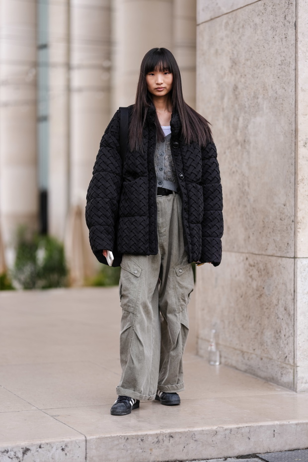 Street Style - Paris Fashion Week - Womenswear Fall/Winter 2025/2026 - Day Eight