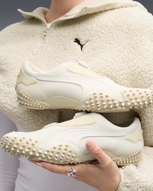 sneakersy